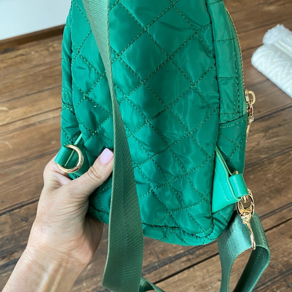 Quilted Emerald Green Crossbody Sling Bag - Women's - Picture 3 of 6